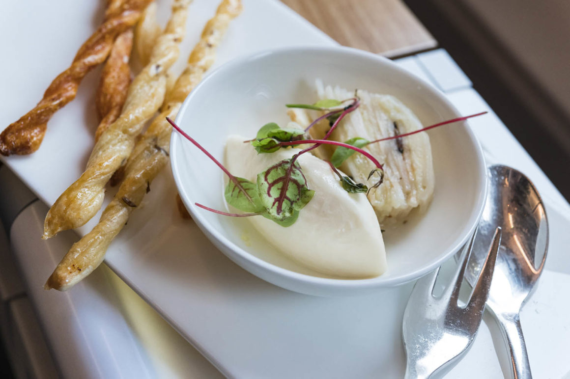 Swiss. Einmal Erstklässler 3 Vorspeise Flug SWISS First Class