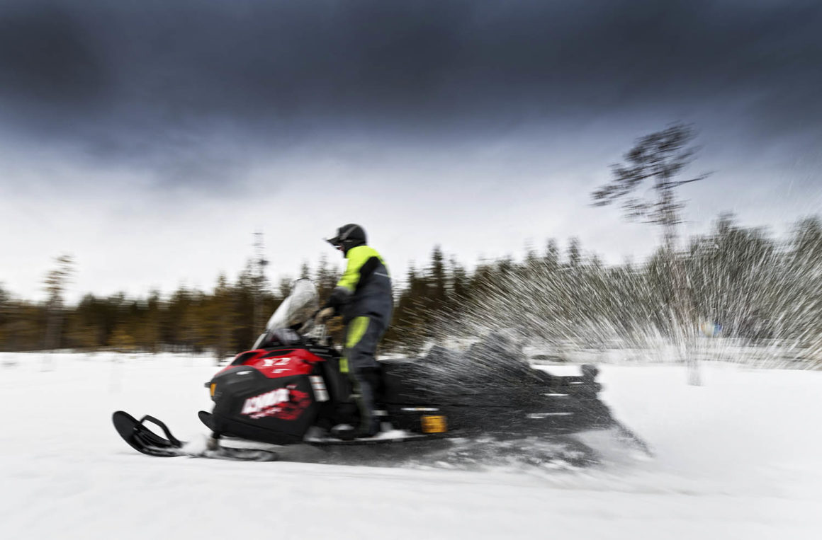 Finnland. Männer-Schutzgebiet 5 Finnland Lappland Winter Saunatour Skidoo