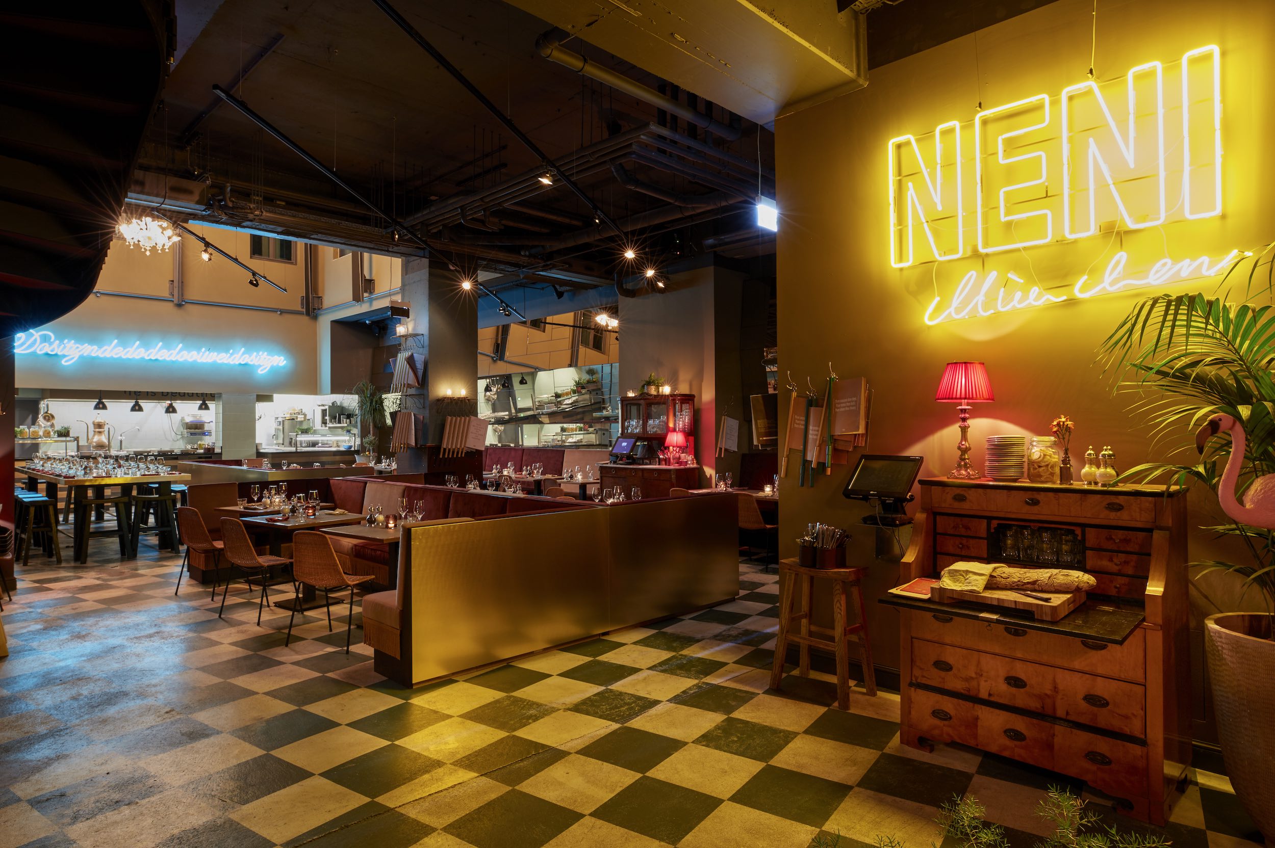 München. König Ludwig Reloaded 10 25 hours Royal Bavarian Neni