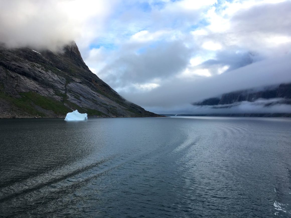 Grönland. Cooler Sommer 11 Christian Sund Aida Cara Cruise Grönland Island Schottland