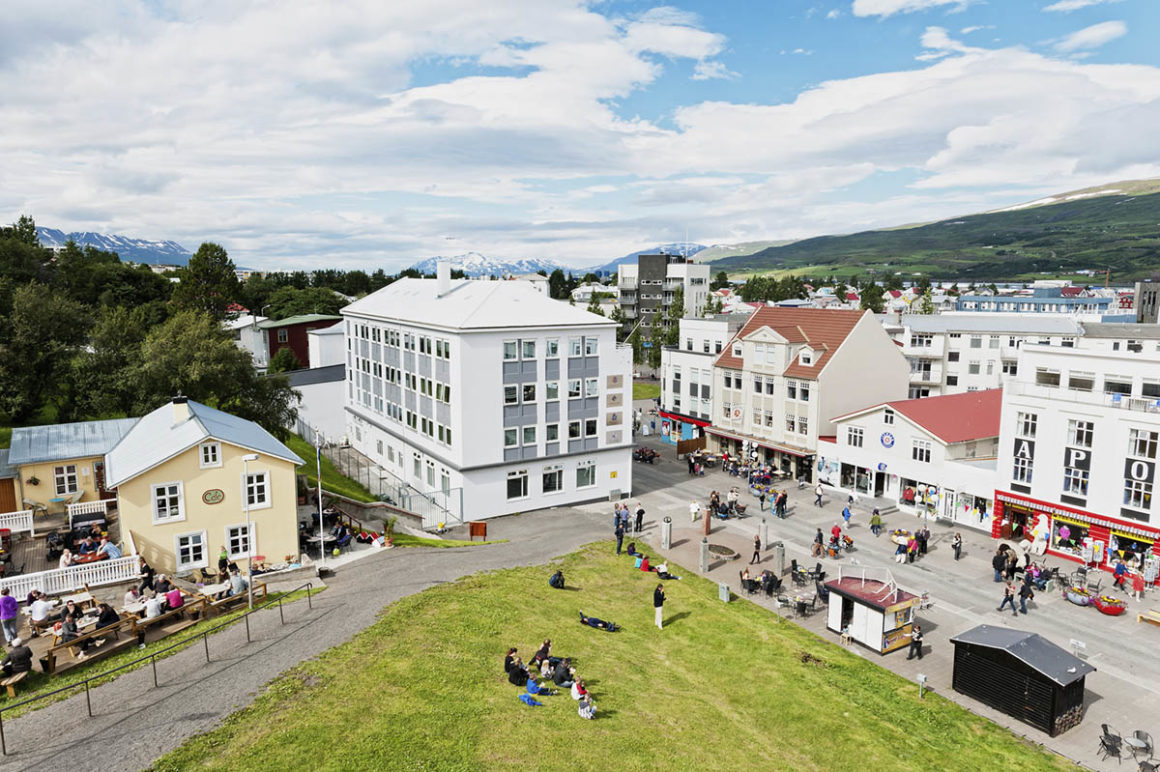 Grönland. Cooler Sommer 3 Innenstadt, Akureyri, Nordisland, Island