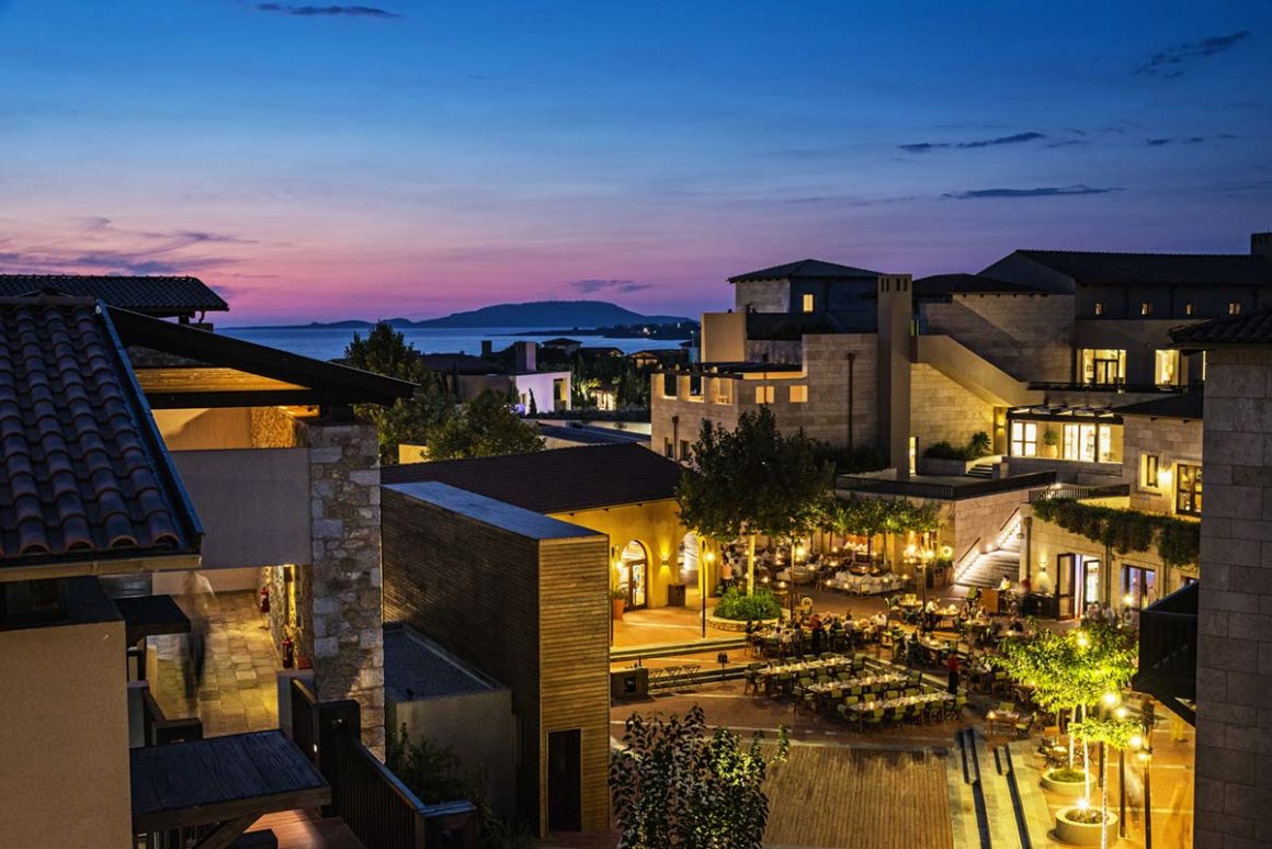 Agora, Abendstimmung, Costa Navarino