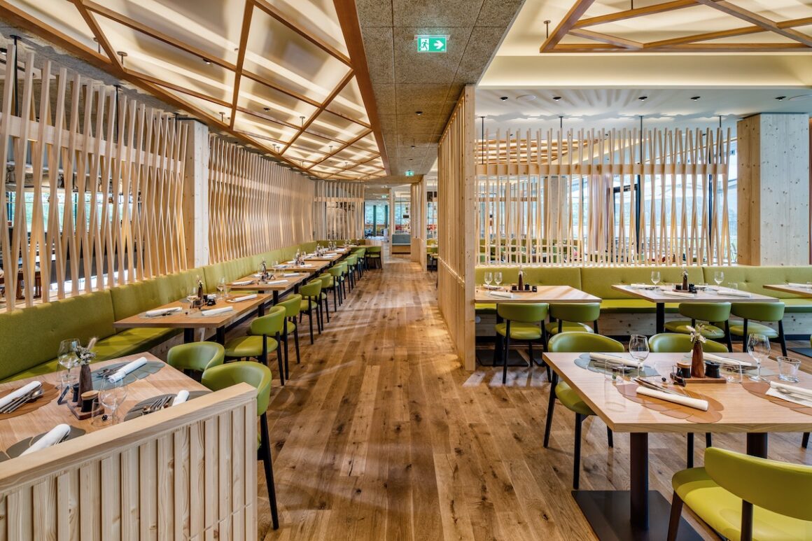 Falkensteiner Montafon. Quadratur des Kreises 13 Restaurantbereich des Falkensteiner Hotel Montafon