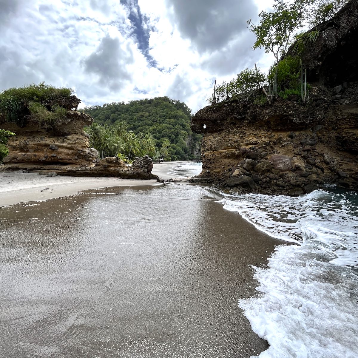 Strand der Bucht Anse Mamin auf St. Lucia