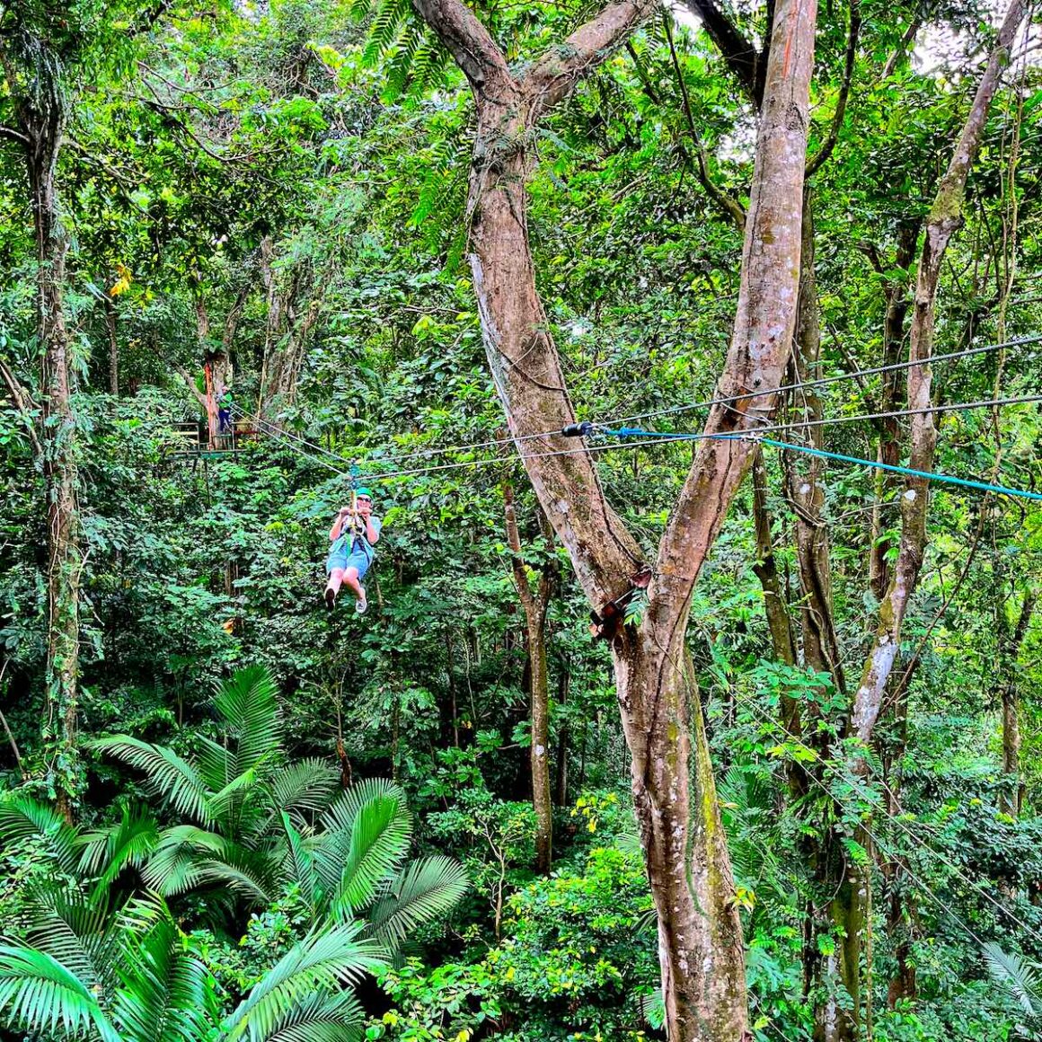 Ziplining auf St. Lucia Beach