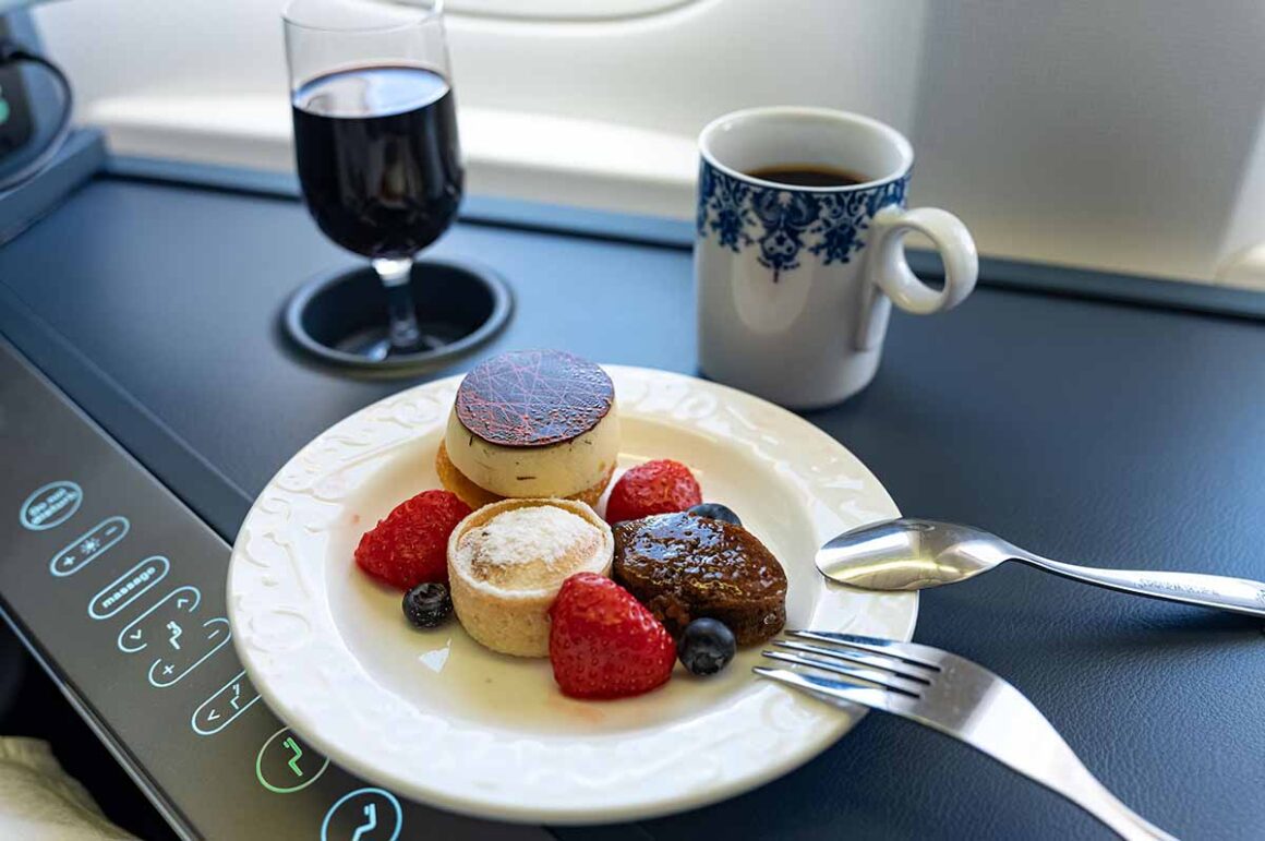 Dessert, vintage port, KLM World Business Class, 777-300