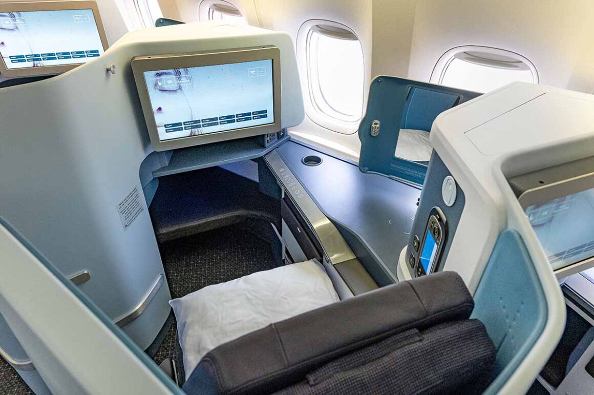 seat, KLM World Business Class, 777-300