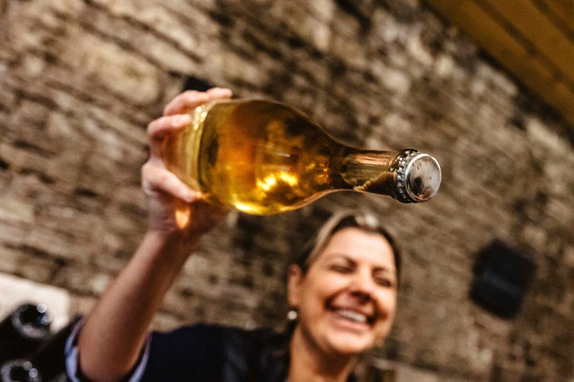 Weingut André Delorme, Frau, Crémant-Flasche, Burgund