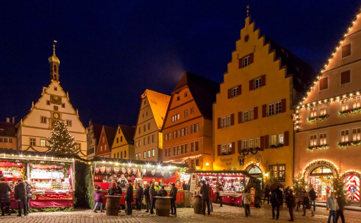 The 10 Most Beautiful Christmas Markets in Bavaria 5 Weihnachtsmärkte in Bayern ©Rothenburg-Tourismus-Service-W.-Pfitzinger