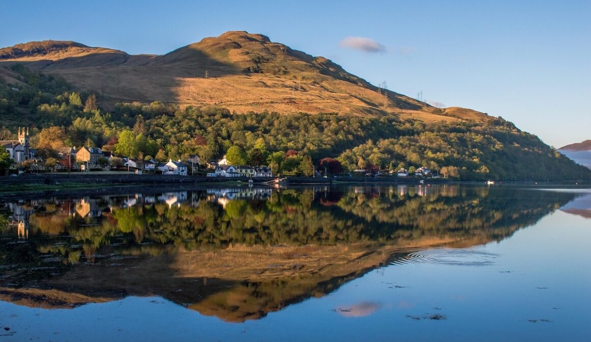 Schottland. Glühende Camper-Liebe 8 Schottland, Arrochar, Ortschaft, Ufer