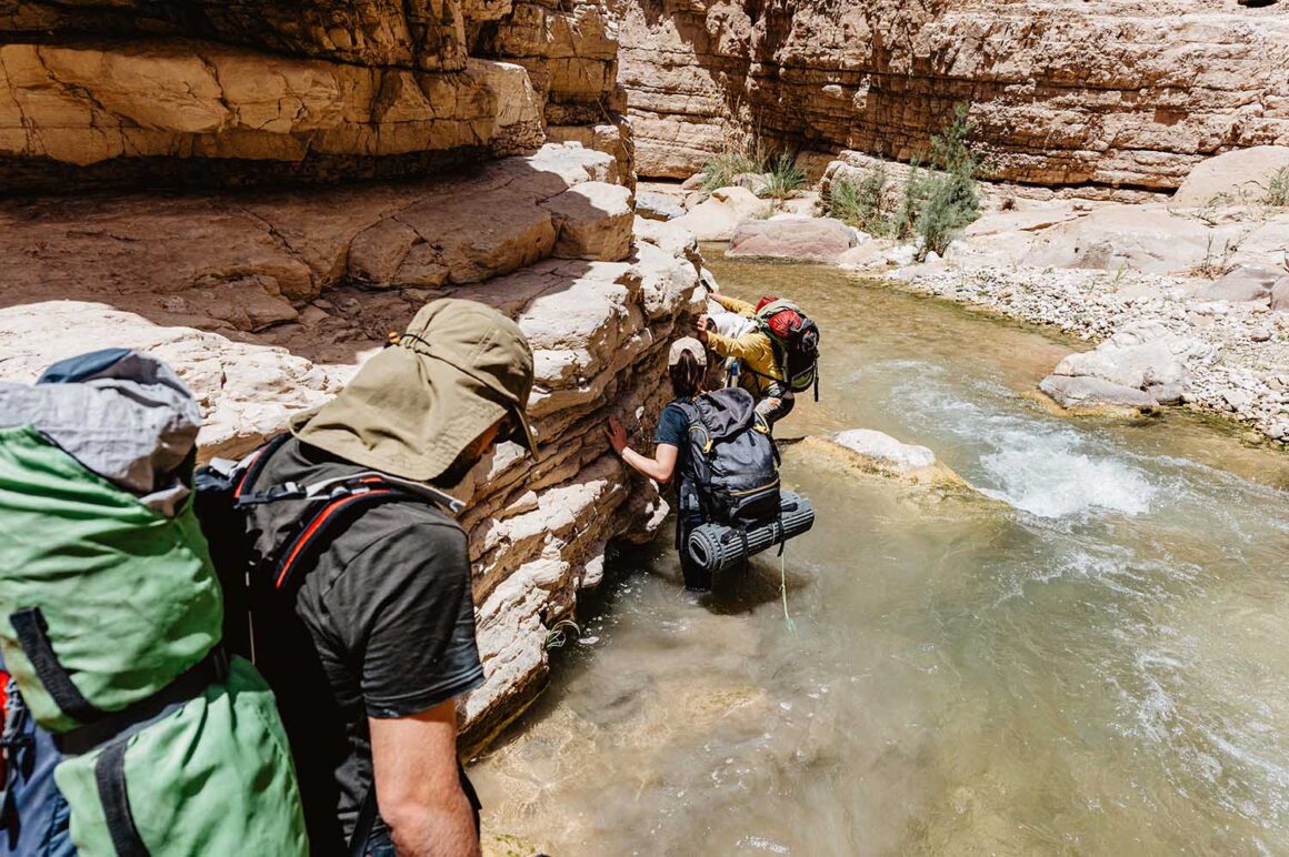 Fluss, waten, Wadi al Hasa, Jordanien,