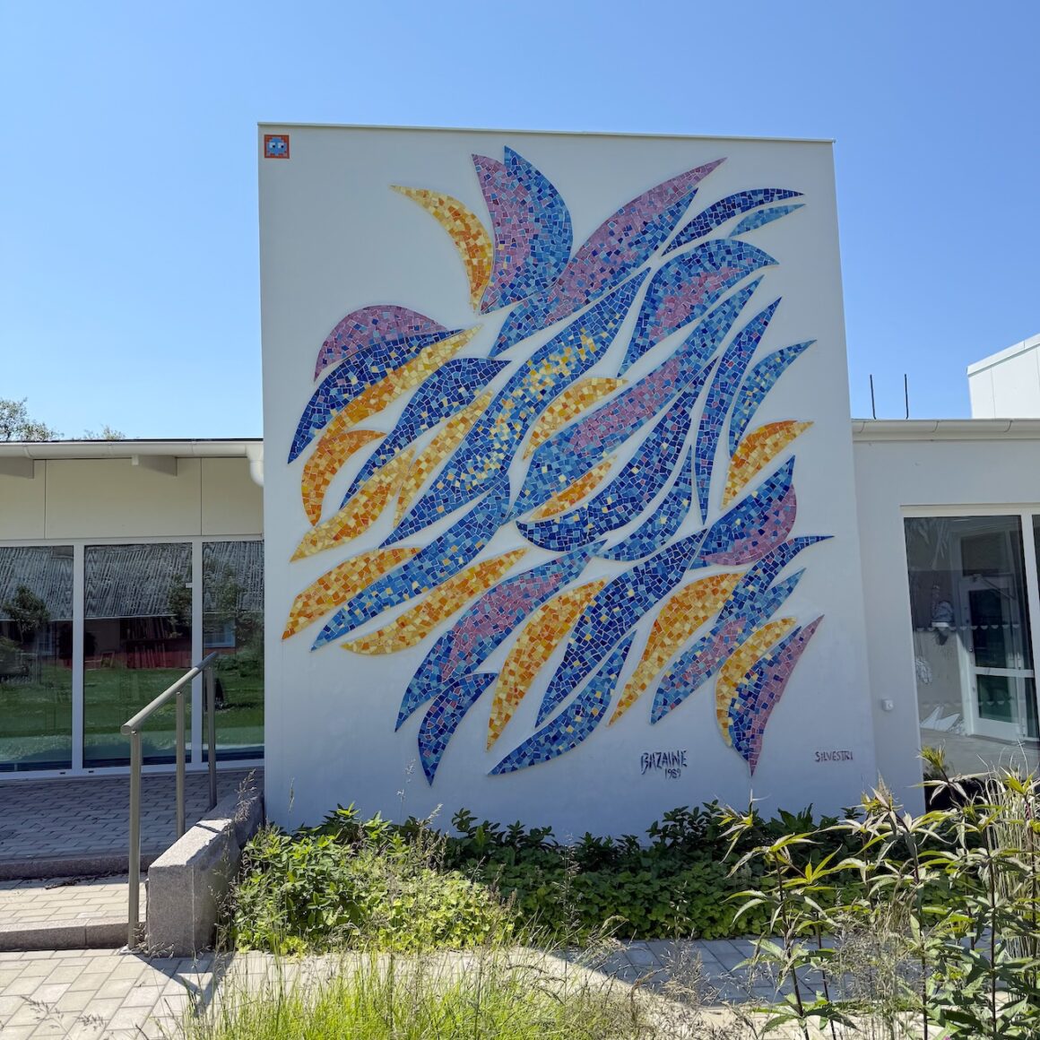 Schweden. Das Halland-Hoch 24 Schweden Visit Halland Kunstmuseum Space Invader in Mjellby