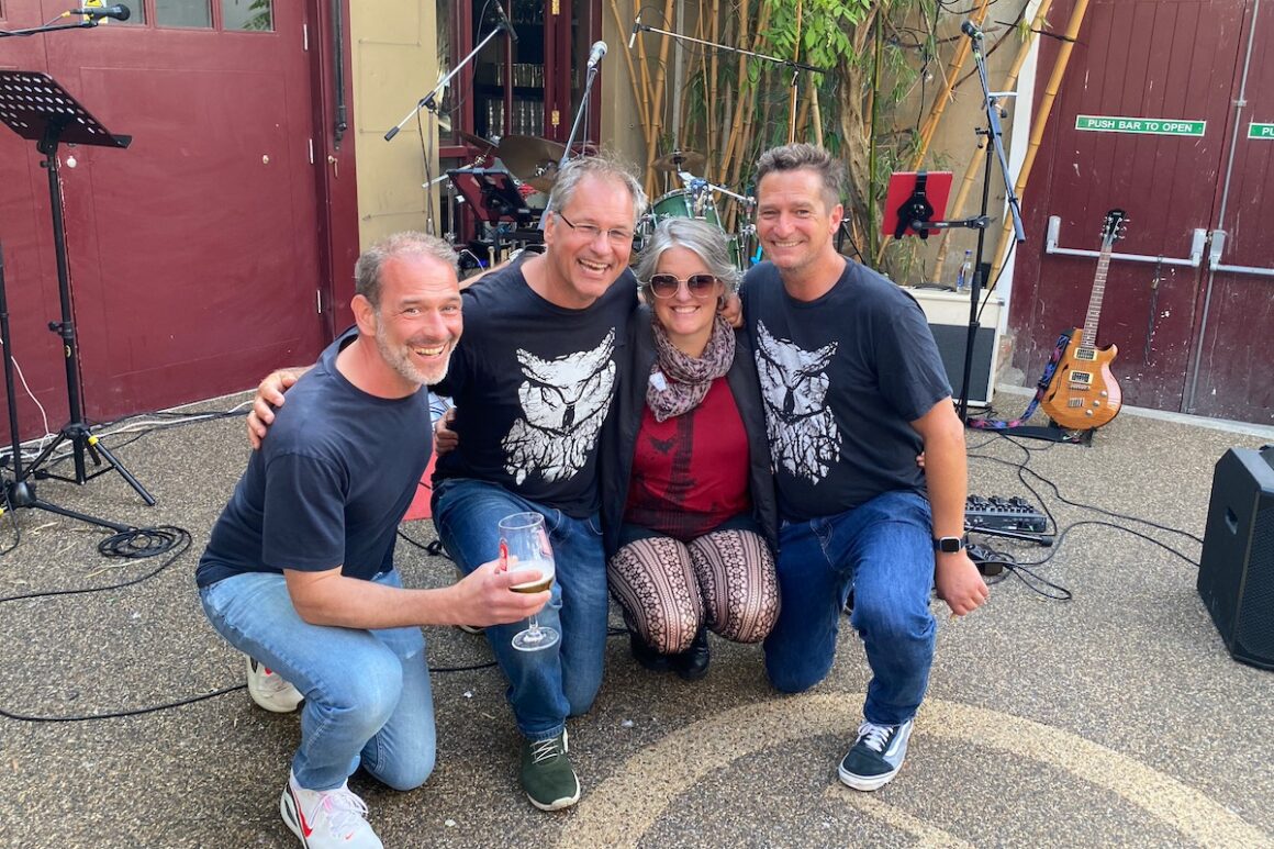 Irland. Mit der eigenen Band von Pub zu Pub 30 Irland, Pub, Band, Night Owls