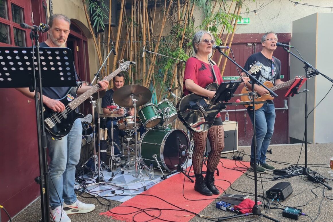 Irland. Mit der eigenen Band von Pub zu Pub 5 Irland, Pub, Band, Night Owls